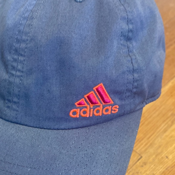 Adidas Climalite Hat Cap Women’s One Size Adjustable Strap Gray and Pink 90266 - Picture 2 of 12